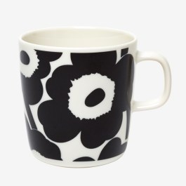 【新品Marimekko】Unikko柄　イタリア製 Marimekko Oiva Unikko Mug - Black